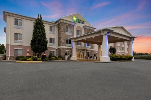Coxsackie Hotel | Holiday Inn Express Hotel & Suites West Coxsackie by IHG