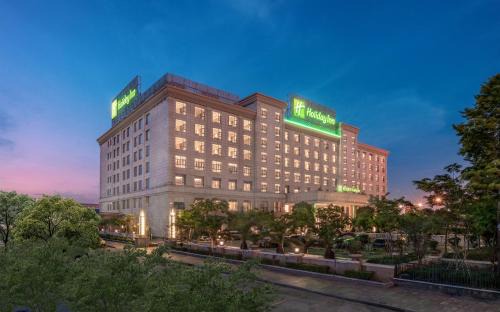 Nanhai Hotel | Holiday Inn Foshan Nanhai Central by IHG