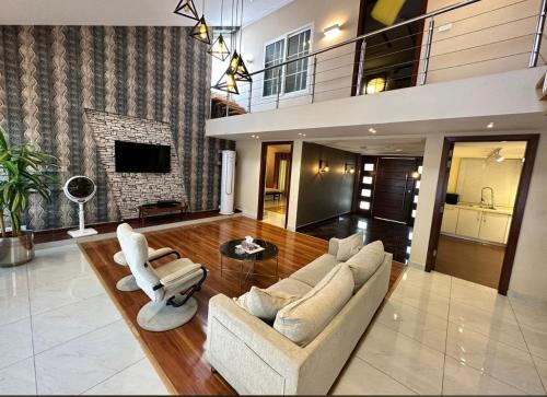 E-11 Sector House | Holiday Inn islamabad