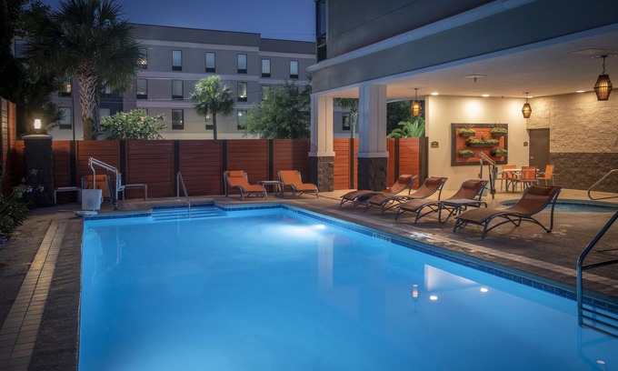 Ferry Pass Hotel | Holiday Inn Pensacola - University Area by IHG