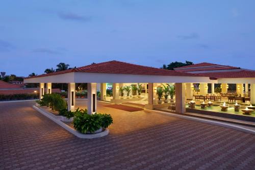 Cavelossim Resort | Holiday Inn Resort Goa by IHG