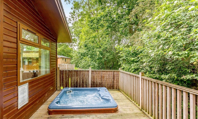 Churchill Apartment | Holiday Lodge in The Cotswolds