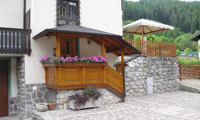 Almazzago Apartment | Holidays in Commezzadura in Val di Sole