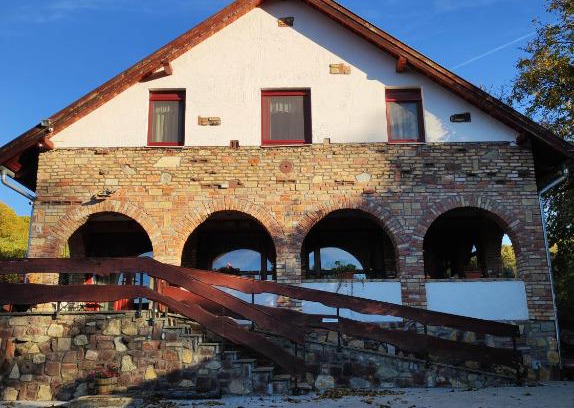 Herend Bed & Breakfast | Holló és Bárány Vendégház