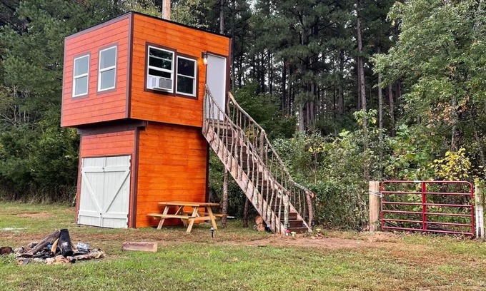 Jerome House | Hollering Pines Retreat-Great for Military, Fugitive Beach, in Mark Twain Forest