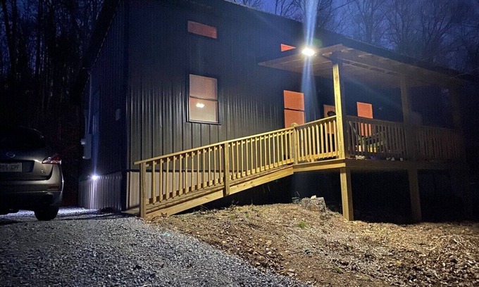 Linden Cabin | Hollowbranch Hideaway