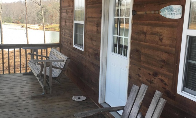Muddy Pond Cabin | Holpp's Pine Ridge Lake