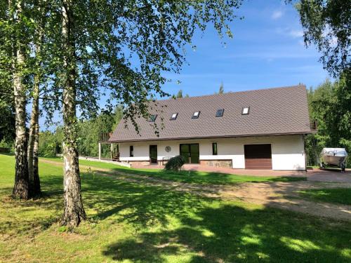Viljandi Parish House | Holstre Paradiis