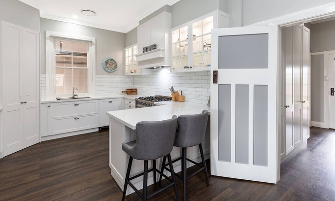 West Tamworth House | Home Away From Home!