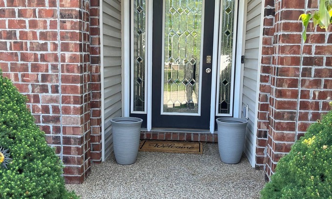 Glencoe House | Home away from Home 3-bedroom house in amazing O'Fallon with WiFi, AC