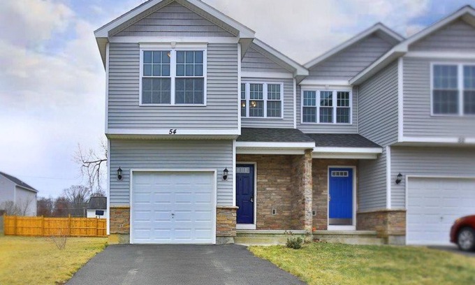 Troy House | Home away from home! Entire townhome- large backyard. Close to many colleges.
