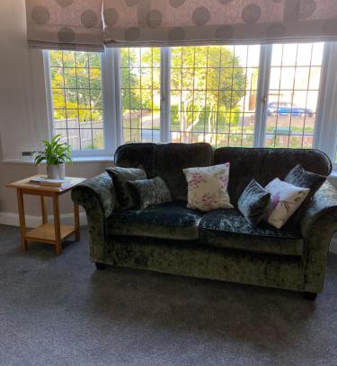 Rustington House | Home by the Sea in Rustington