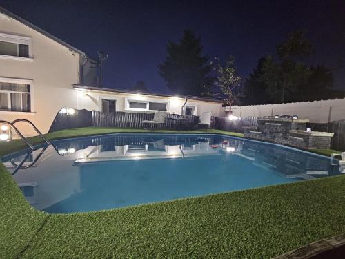 Sector 1 Bed & Breakfast | Home COLOSSEUM GUEST HOUSE