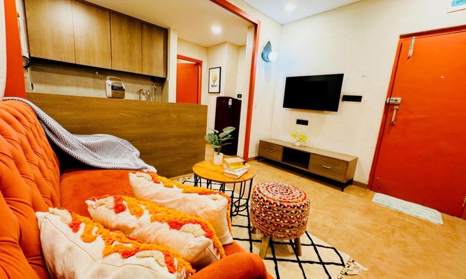 Indore Apartment | Home Escape 1BHK Retreat Nr Saket Square
