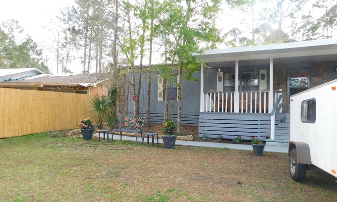 Astor House | Home is One House Away from Forest