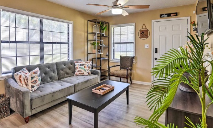 Caddo Heights-South Highlands House | home- minutes aways from casinos and airport