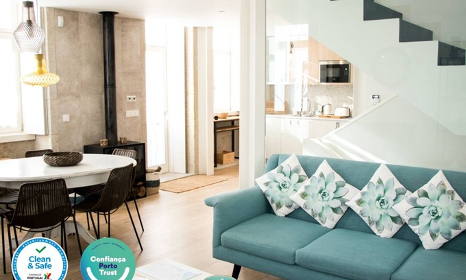 Aldoar Foz do Douro e Nevogilde House | Home Of The Poet, 3-Bed 3-Bath River Views