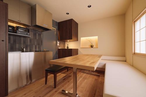 Honmachi Villa | Home suite Home Hatsudai - 1 stop from Shinjuku! Your urban hideaway 3BR 6beds