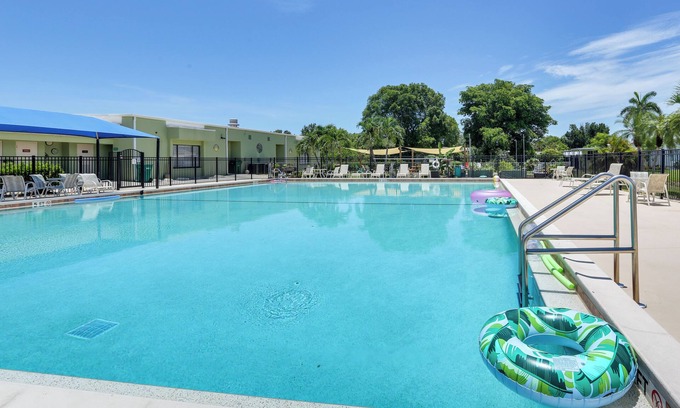 Naples House | Home w/Lanai: 10 Mi to Beach & Old Naples!
