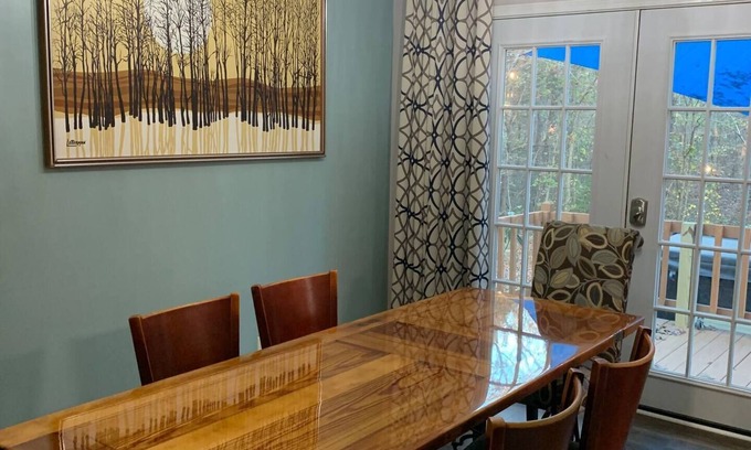 Iuka House | Home with Hot Tub and Game Room, Our Nest in the Woods with 2 King & 3 twin bedn