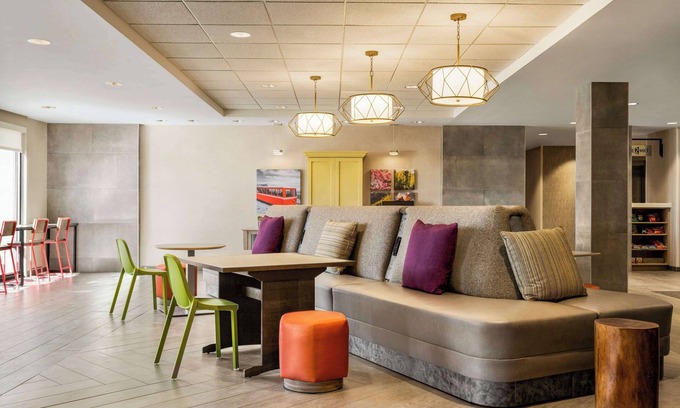 Central Colorado Springs Hotel | Home2 Suites By Hilton Colorado Springs I-25 Central
