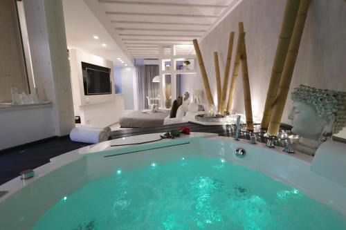 Bisceglie Bed & Breakfast | HOME3 BED Luxury Suite&Relax