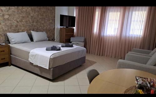 Markopoulon Apartment | Home4U apt2, just 8Km from airport