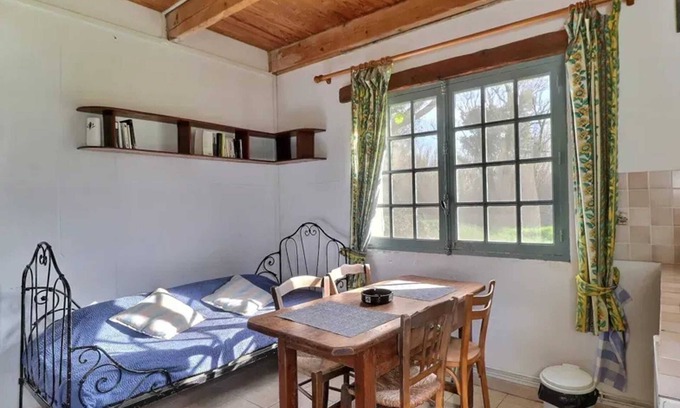 Saintes-Maries-de-la-Mer Apartment | Homerez - Apartment near Saintes-Maries-de-la-Mer