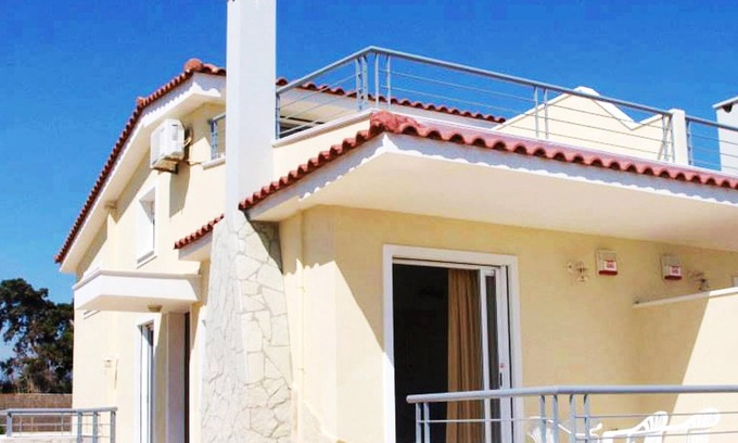 Velon Apartment | Homerez - 100 m away from the beach! Appartement for 6 ppl. with jacuzzi