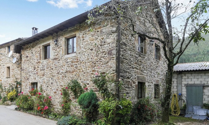 Yerbo House | Homerez - 320 sqm House for 12 in Tineo