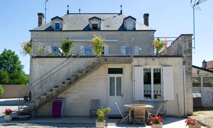 Premeaux-Prissey House | Homerez - Amazing house for 4 ppl. with terrace at Premeaux-Prissey