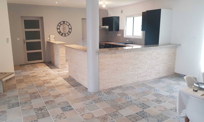 Clermont-Dessous Apartment | Homerez - Apartment in Clermont-Dessous