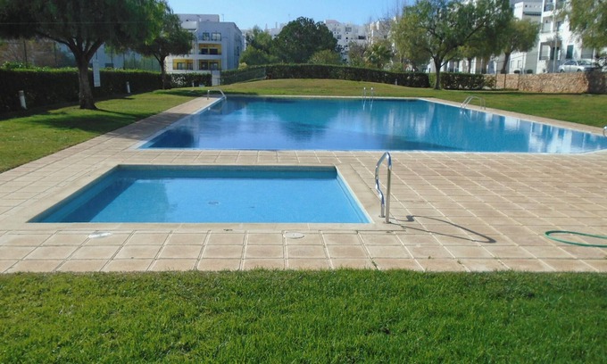 Armacao de Pera Apartment | Homerez - Apartment in Armação de Pêra