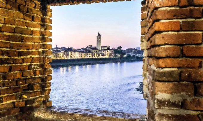 Sud-Ovest Apartment | Homerez - Apartment 70m² in Verona with Terrace