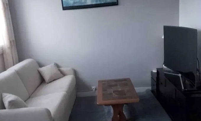 Bayeux Apartment | Homerez - Apartment in Bayeux.