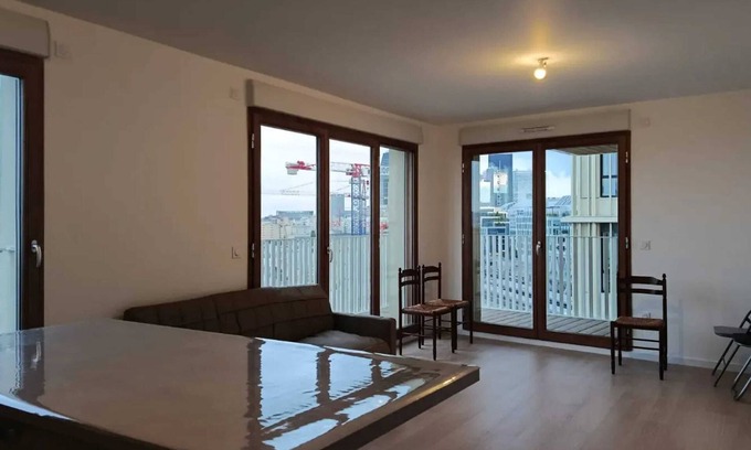 Parc-Nord Apartment | Homerez - Apartment in Nanterre