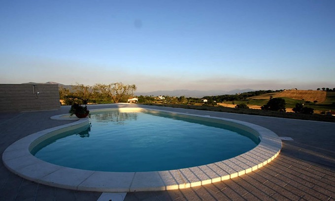 Montecastrilli Apartment | Homerez - Appartement for 4 ppl. with shared pool and garden at Montecastrilli