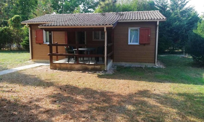 Presles-et-Boves Ski Chalet | Homerez - Beautiful chalet for 4 ppl. with terrace at Presles-et-Boves