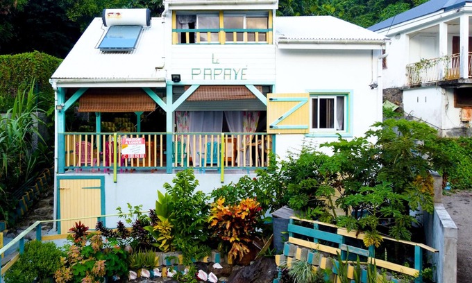 Trois-Rivieres House | Homerez - Beautiful house 2 km away from the beach for 6 ppl. at Trois-Rivières