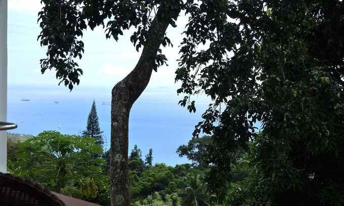Zig Zag Ward Apartment | Homerez - Beautiful studio for 2 ppl. with sea view, terrace and balcony at Mahe