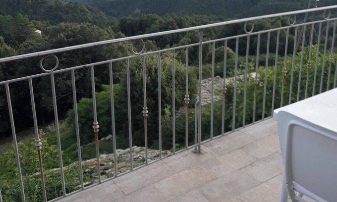 Isolaccio-di-Fiumorbo Apartment | Homerez - Charming apartment in Isolaccio-Di-Fiumorbo