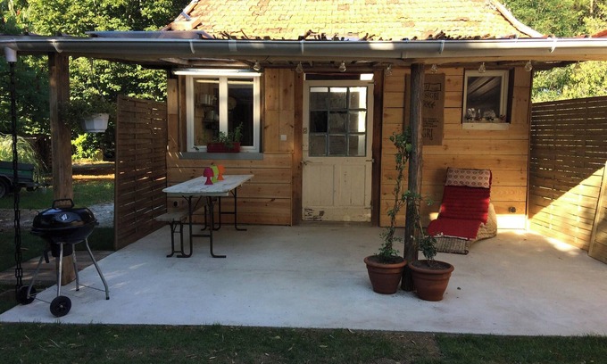 Sanguinet Ski Chalet | Homerez - Charming Chalet in Sanguinet with Garden and Terrace