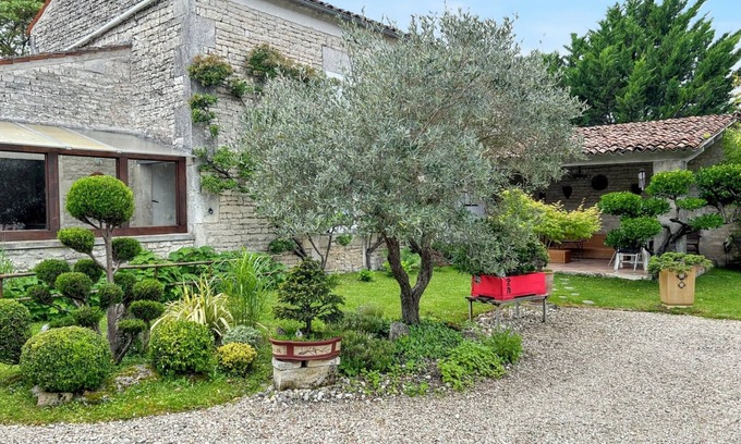 Sigogne House | Homerez - Charming House near Cognac with Barbecue.