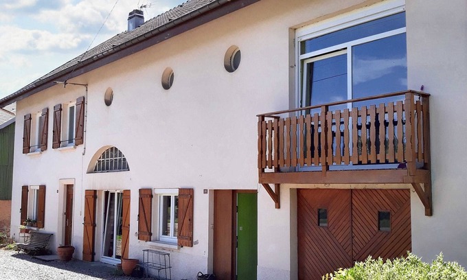 Saint-Die Apartment | Homerez - Comfortable Apartment with Garden