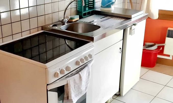 Mesnay Apartment | Homerez - Comfortable Apartment in Mesnay - 70 m² - Private Balcony