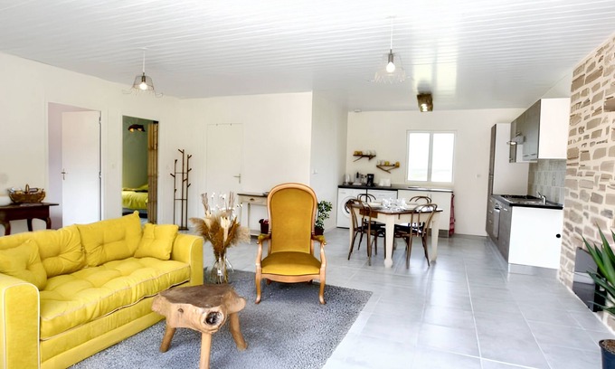 Fossemagne House | Homerez - Cosy House in Fossemagne with Garden and Terrace