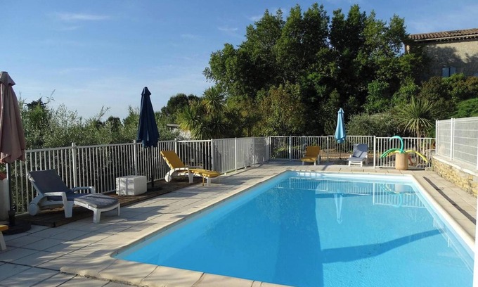 Cardet House | Homerez - Cosy House in Cardet with Pool and Garden