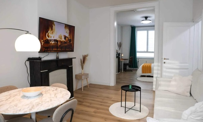 Liege Apartment | Homerez - Cozy Apartment in Liège