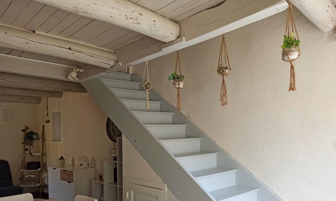 Saint-Floret House | Homerez - Exceptional house with garden and balcony