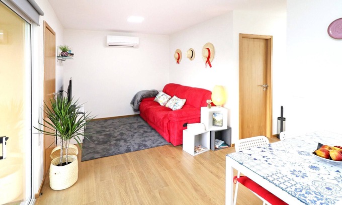 Barcelos House | Homerez - House 14 km away from the beach for 4 ppl. with terrace at Medros